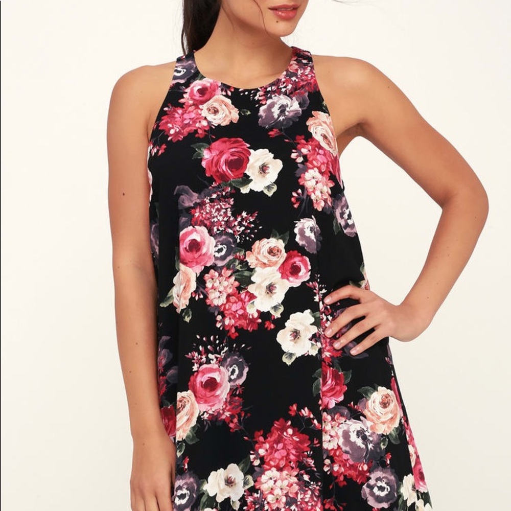 NWOT  Lulu's lovely black floral dress size XS - Picture 3 of 10